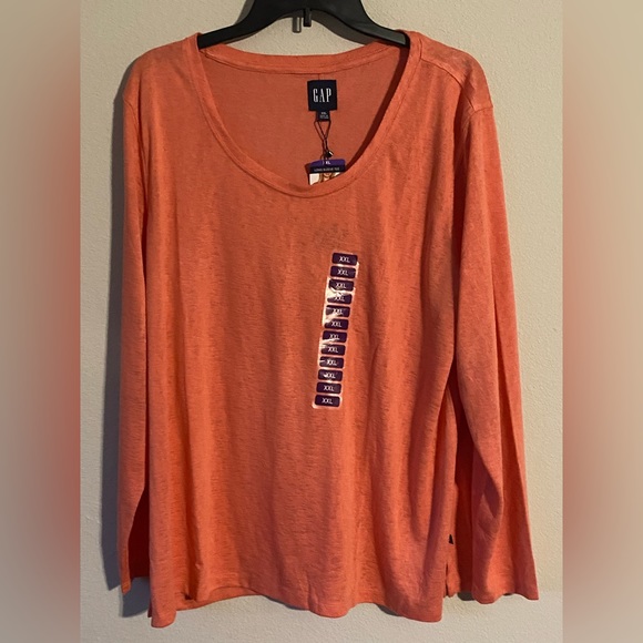 GAP Tops - Gap Long Sleeve Tee NWT